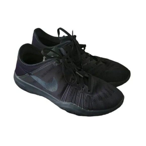 Nike Shoes - Nike Womens Sneakers Size 8 Free Tr 6 Black
